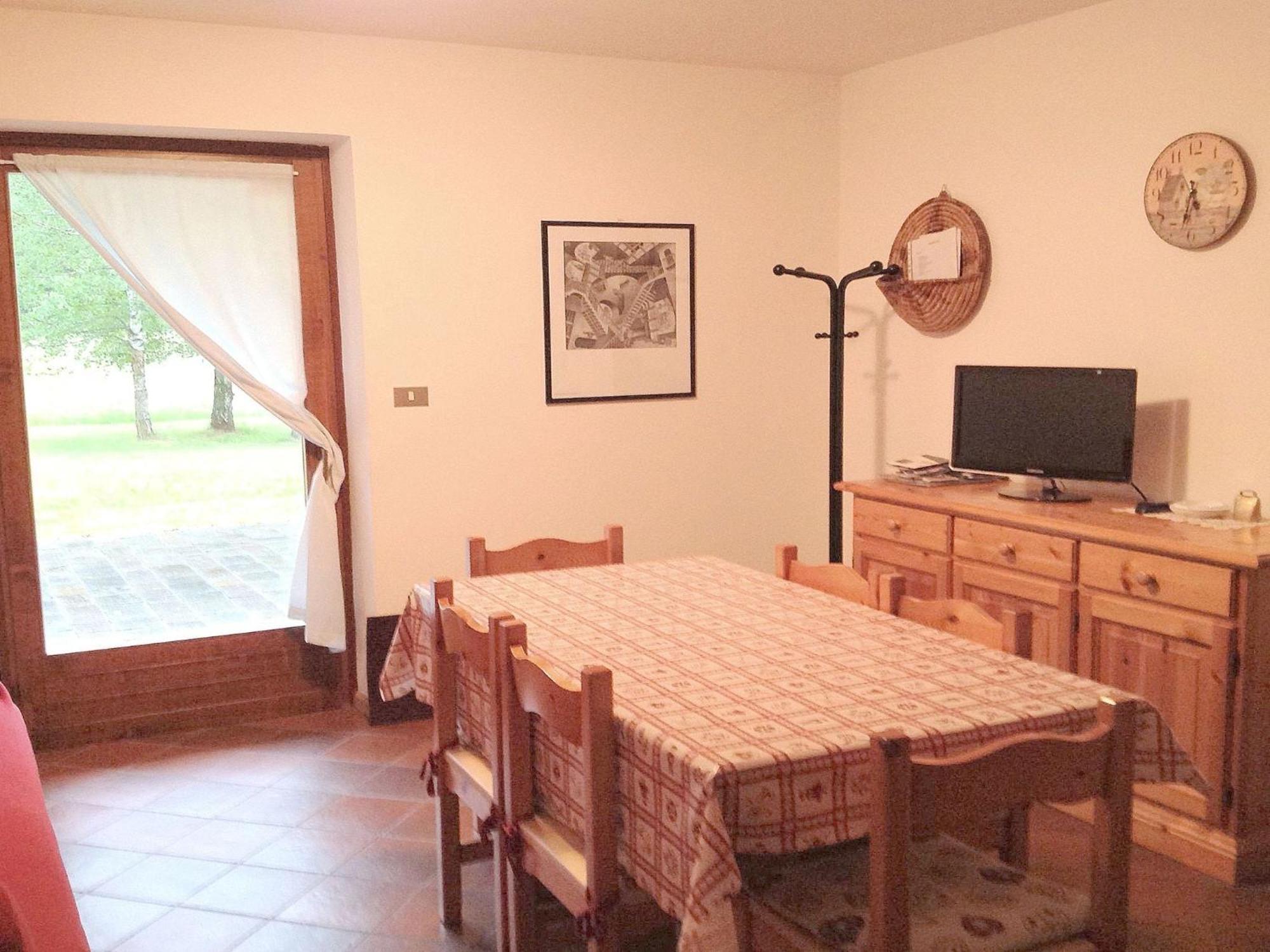 Spacious Chalet With Garden Near Ski Area In Tyrol Pozza di Fassa Exterior photo
